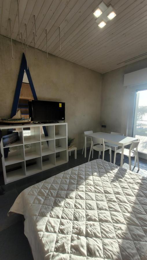Appartement Miledy Monolocale Direttamente Sul Mare à Marina di Castagneto Carducci Extérieur photo