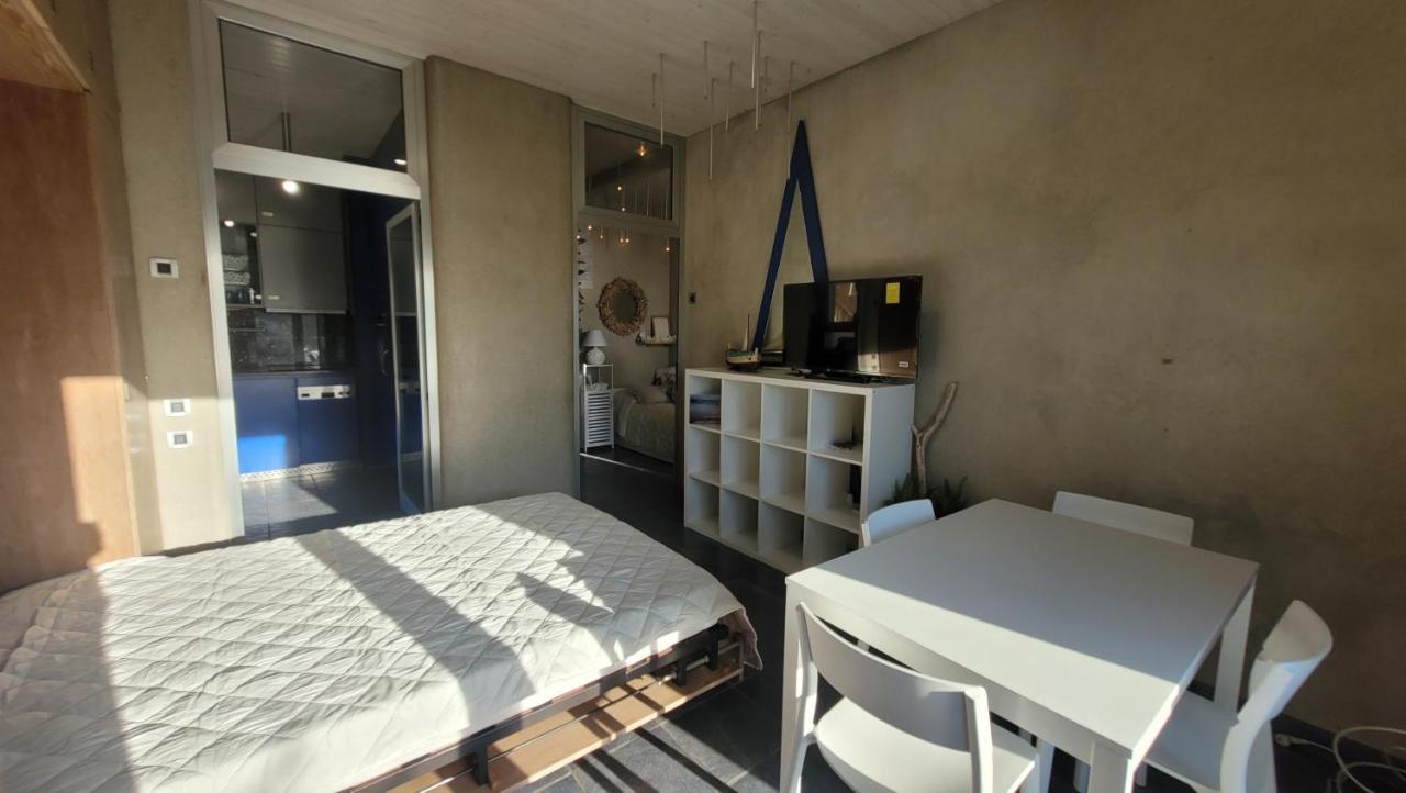 Appartement Miledy Monolocale Direttamente Sul Mare à Marina di Castagneto Carducci Extérieur photo